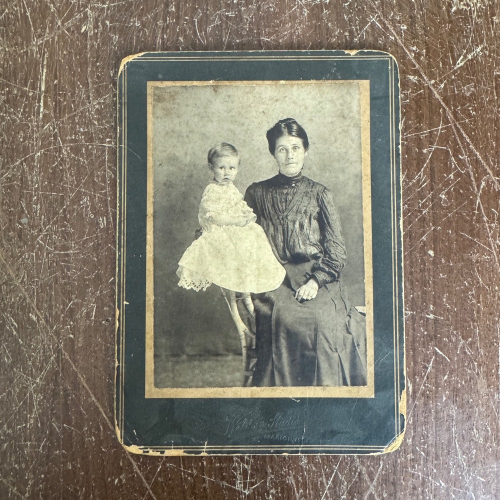 Antique Studio Photograph Woman Baby Mother‎ Daughter Wilder's Studio Marion, IL